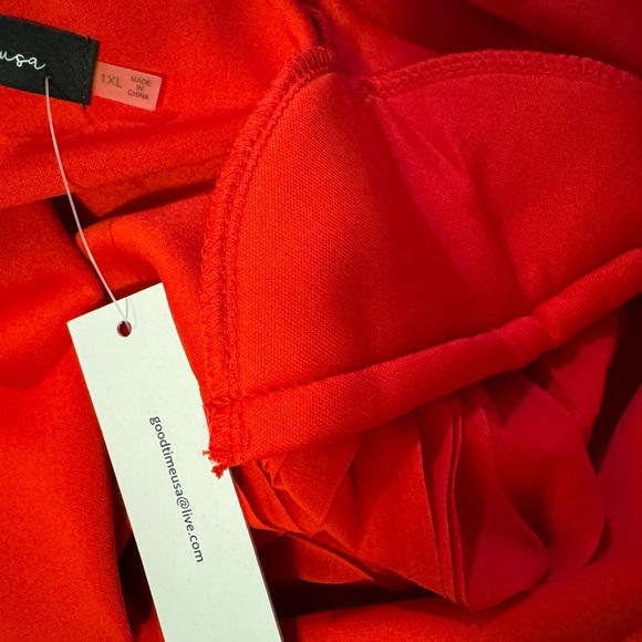 Red Sheath Dress with Bishop Sleeves and Embellished Buckle - Picture 14 of 16